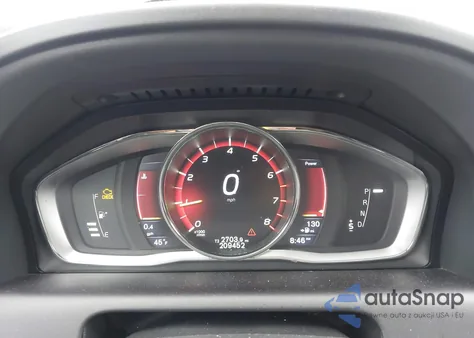 2016 Volvo Xc60 T5 Drive-E Premier из США, поврежденный, VIN YV440MDK8G2823016